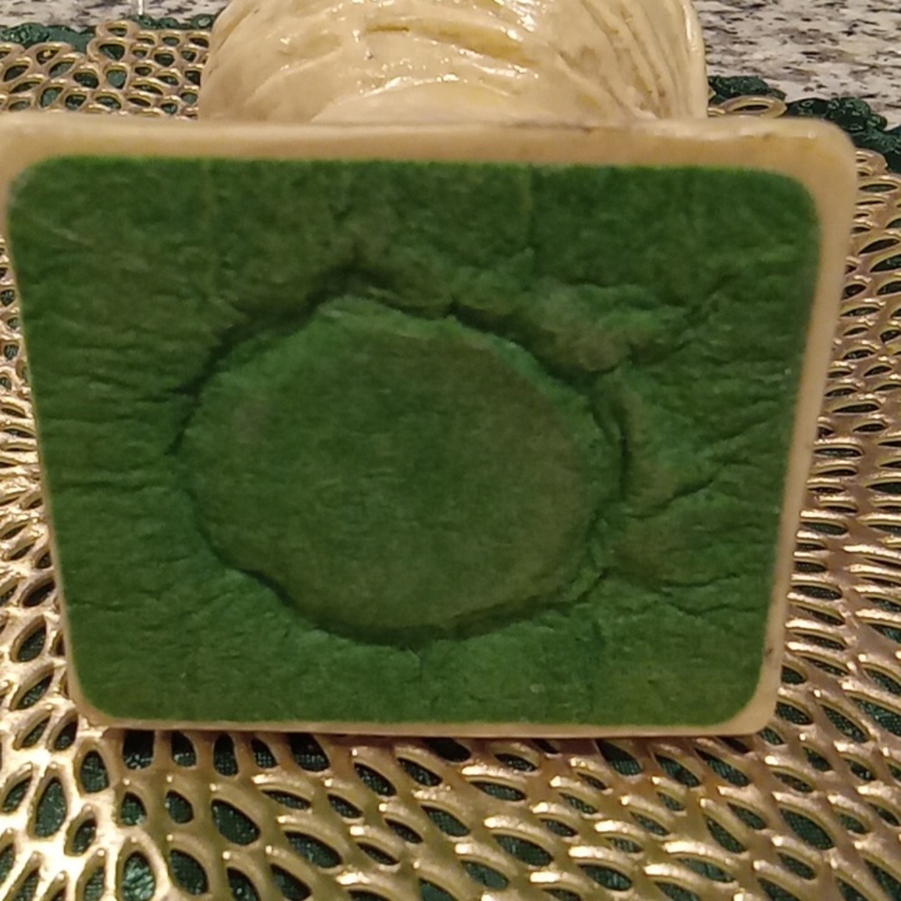 Cute Cream Ceramic Figurine - Picture 5 of 5